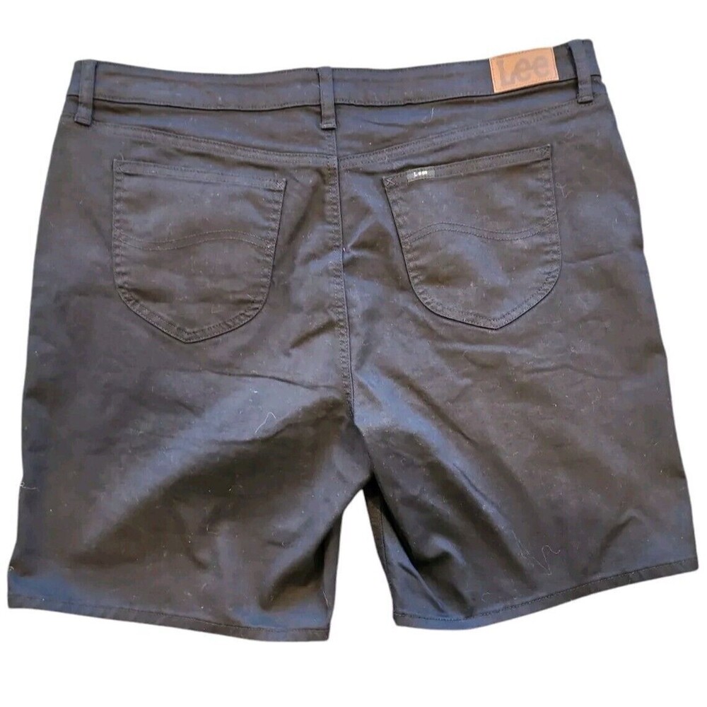 Lee Unionall Black 20 M Mid Rise 8.5" Inseam Shorts‎ - Picture 2 of 3